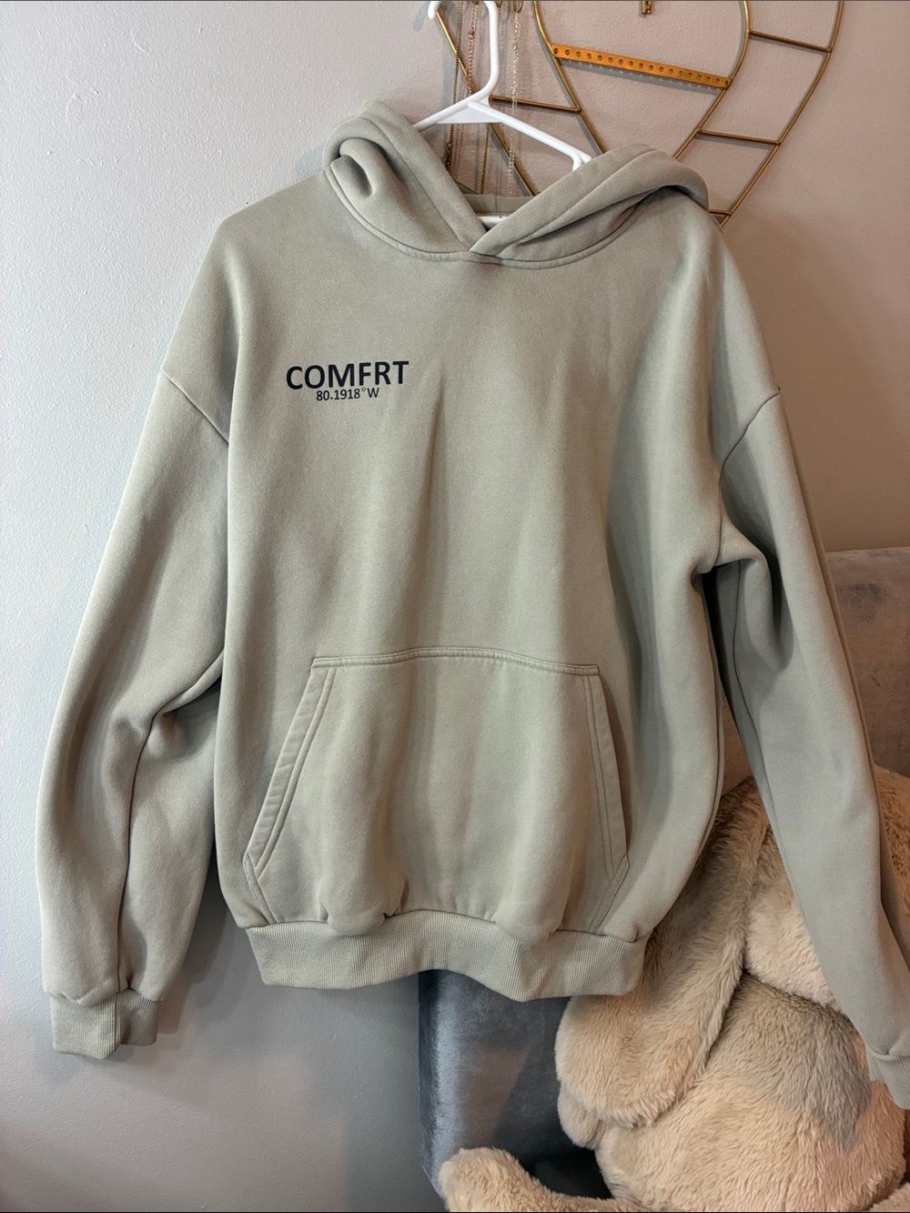 COMFRT Men’s Sage Green Crewneck Hoodie